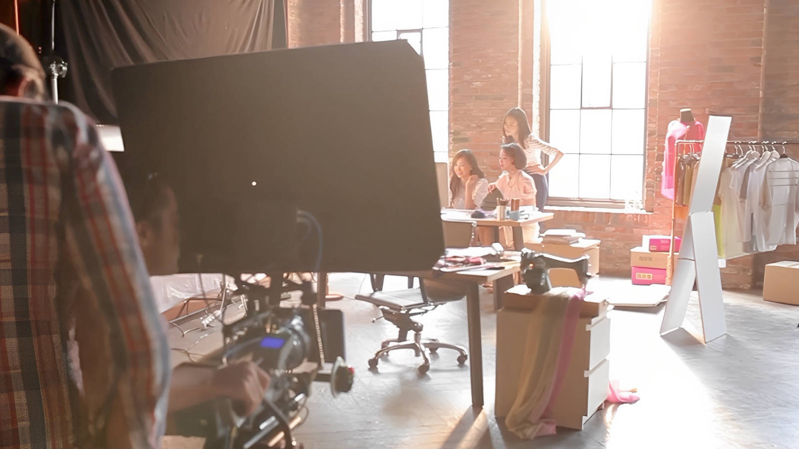 唯品會《翻頁》篇